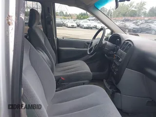 2005 Dodge Caravan SE z VIN 1D4GP24R55B386685, wystawiony jako IAAI lot #42391176 z przebiegiem 264 839 mil mil oraz . Historia ofert i sprzedaży dostępna na DreamBid. Obrazek 5.