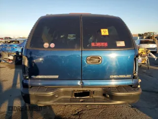 2001 Chevrolet Suburban LT with VIN 3GNEC16T51G164191, listed as a Copart auction lot 79282974 with 0 mi miles and Salvage Title. Bid and sale history available at carsss.com. Image 6.
