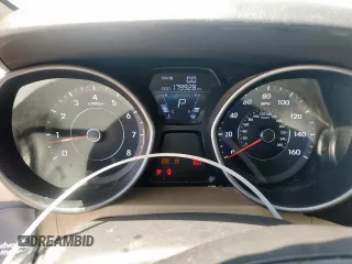 2013 Hyundai Elantra Limited z VIN 5NPDH4AE5DH299859, wystawiony jako Copart lot #57851055 z przebiegiem 179 928 mil mil oraz Szkoda całkowita • Salvage title. Historia ofert i sprzedaży dostępna na DreamBid. Obrazek 9.