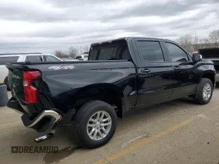 2021 Chevrolet Silverado 1500 LT with VIN 1GCUYDED2MZ262715, listed as a Copart auction lot 49122735 with 83,864 mi miles and Salvage Title. Bid and sale history available at carsss.com. Image 3.