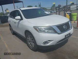 2014 Nissan Pathfinder SV with VIN 5N1AR2MM5EC647434, listed as a IAAI auction lot 41957496 with 114,420 mi miles. Bid and sale history available at carsss.com. Image 1.