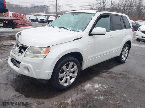 2011 Suzuki Grand Vitara Limited with VIN JS3TD0D70B4101173, listed as a IAAI auction lot 41513972 with 125,118 mi miles. Bid and sale history available at carsss.com. Image 2.