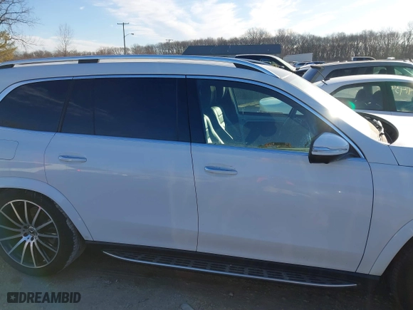 2020 Mercedes-Benz GLS with VIN 4JGFF8GE8LA226953, listed as a IAAI auction lot 41426965 with 33,132 mi miles. Bid and sale history available at carsss.com. Image 14.