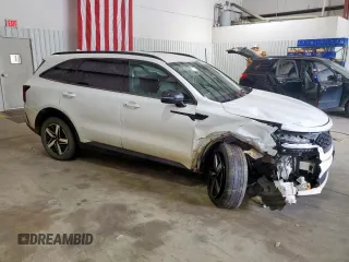 2022 Kia Sorento S with VIN 5XYRL4LC4NG147581, listed as a Copart auction lot 57319935 with 60,681 mi miles and Salvage title. Bid and sale history available at DreamBid. Image 4.