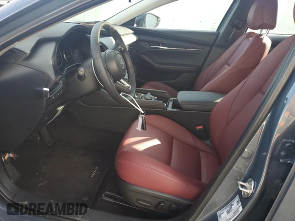 2025 Mazda 3 S Carbon Edition with VIN 3MZBPBCM5SM456474, listed as a Copart auction lot 43121065 with 3,616 mi miles and Clean Title. Bid and sale history available at DreamBid. Image 7.