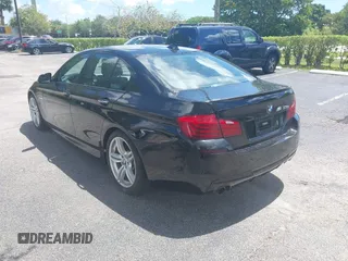 2015 BMW 5 Series 535i z VIN WBA5B1C50FD921887, wystawiony jako IAAI lot #42534815 z przebiegiem 147 260 mil mil oraz . Historia ofert i sprzedaży dostępna na DreamBid. Obrazek 3.
