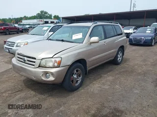 2005 Toyota Highlander with VIN JTEGD21A150106434, listed as a IAAI auction lot 42500793 with 196,501 mi miles and . Bid and sale history available at DreamBid. Image 2.