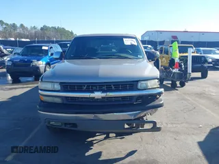 2002 Chevrolet Silverado 1500HD LT with VIN 1GCGK13U82F174704, listed as a IAAI auction lot 41618439 with 362,554 mi miles and . Bid and sale history available at DreamBid. Image 12.