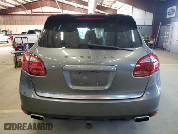 2012 Porsche Cayenne S с VIN WP1AB2A21CLA47534, выставлен на аукционе Copart как лот 53674765 с пробегом 186 417 миль миль и Чистый • Clean title. История ставок и продаж доступна на DreamBid. Изображение 6.