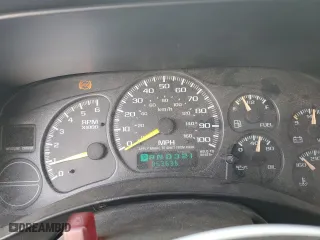 2000 Chevrolet Silverado 1500 LS with VIN 2GCEC19T6Y1182951, listed as a Copart auction lot 50234185 with 353,636 mi miles and Salvage Title. Bid and sale history available at carsss.com. Image 9.
