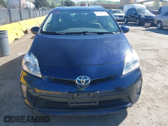 2015 Toyota Prius Four with VIN JTDKN3DUXF0464303, listed as a IAAI auction lot 41939905 with 154,075 mi miles. Bid and sale history available at carsss.com. Image 6.