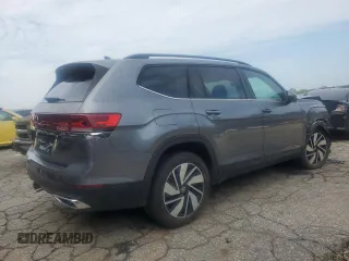 2024 Volkswagen Atlas SE with VIN 1V2KR2CA6RC559352, listed as a Copart auction lot 62817135 with 20,140 mi miles and Salvage title. Bid and sale history available at DreamBid. Image 3.