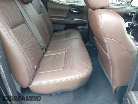 2018 Toyota Tacoma SR with VIN 3TMGZ5AN5JM159932, listed as a IAAI auction lot 41731655 with 138,780 mi miles. Bid and sale history available at carsss.com. Image 8.