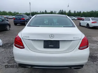 2016 Mercedes-Benz C 300 Luxury с VIN 55SWF4KB4GU108596, выставлен на аукционе IAAI как лот 42492677 с пробегом 93 115 миль миль и . История ставок и продаж доступна на DreamBid. Изображение 16.