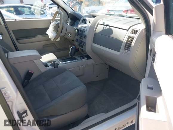 2009 Ford Escape Hybrid with VIN 1FMCU49369KA28954, listed as a IAAI auction lot 42157026 with 205,696 mi miles and . Bid and sale history available at DreamBid. Image 5.