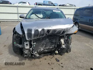 2016 Jeep Cherokee Latitude with VIN 1C4PJMCB6GW203207, listed as a Copart auction lot 51137825 with 66,400 mi miles and Salvage Title. Bid and sale history available at carsss.com. Image 5.