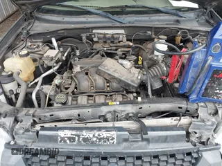 2006 Ford Escape XLT z VIN 1FMCU93126KB09191, wystawiony jako IAAI lot #41700899 z przebiegiem 123 345 mil mil oraz . Historia ofert i sprzedaży dostępna na DreamBid. Obrazek 10.