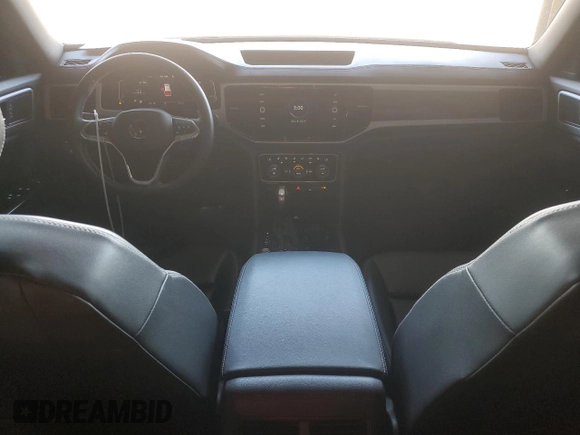 2022 Volkswagen Atlas SE with VIN 1V2HE2CA0NC228640, listed as a Copart auction lot 53285105 with 56,017 mi miles and Salvage title. Bid and sale history available at DreamBid. Image 8.