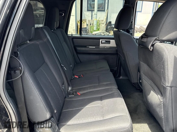 2016 Ford Expedition Max XLT z VIN 1FMJK1JT2GEF43405, wystawiony jako Copart lot #58369175 z przebiegiem 107 658 mil mil oraz Czysty tytuł • Clean title. Historia ofert i sprzedaży dostępna na DreamBid. Obrazek 6.