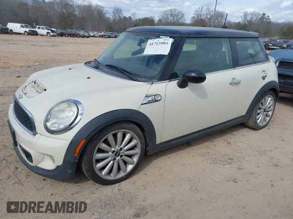 2011 MINI Hardtop S with VIN WMWSV3C5XBTY14030, listed as a IAAI auction lot 41712084 with 132,126 mi miles and . Bid and sale history available at DreamBid. Image 2.