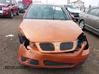 2007 Pontiac G5 with VIN 1G2AL15F877165704, listed as a IAAI auction lot 41826881 with 262,349 mi miles. Bid and sale history available at carsss.com. Image 13.