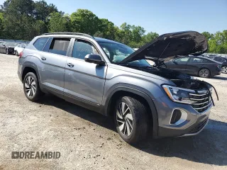 2024 Volkswagen Atlas SE with VIN 1V2WR2CA3RC536421, listed as a Copart auction lot 52762625 with 30,366 mi miles and Non repairable. Bid and sale history available at DreamBid. Image 4.