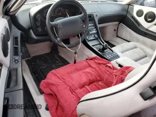 1993 Porsche 928 z VIN WP0AA2929PS815135, wystawiony jako Copart lot #75042334 z przebiegiem Nie podano mil oraz Szkody całkowita. Historia ofert i sprzedaży dostępna na DreamBid. Obrazek 8.