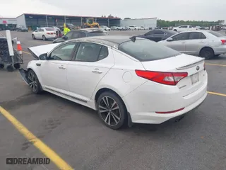 2013 Kia Optima SX w/Limited Pkg with VIN 5XXGR4A65DG103305, listed as a IAAI auction lot 41966376 with 158,966 mi miles. Bid and sale history available at carsss.com. Image 3.