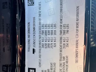 2021 Chevrolet Suburban LT z VIN 1GNSCCKD2MR303016, wystawiony jako Copart lot #57201425 z przebiegiem 244 286 mil mil oraz Czysty tytuł • Clean title. Historia ofert i sprzedaży dostępna na DreamBid. Obrazek 10.