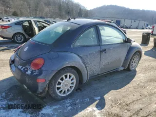 2005 Volkswagen New Beetle Coupe GLS with VIN 3VWCK31C65M403080, listed as a Copart auction lot 45346465 with 118,716 mi miles and Salvage Title. Bid and sale history available at carsss.com. Image 3.