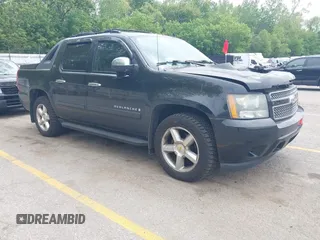 2007 Chevrolet Avalanche 3LT z VIN 3GNFK12307G292585, wystawiony jako IAAI lot #42303468 z przebiegiem 147 480 mil mil oraz . Historia ofert i sprzedaży dostępna na DreamBid. Obrazek 1.