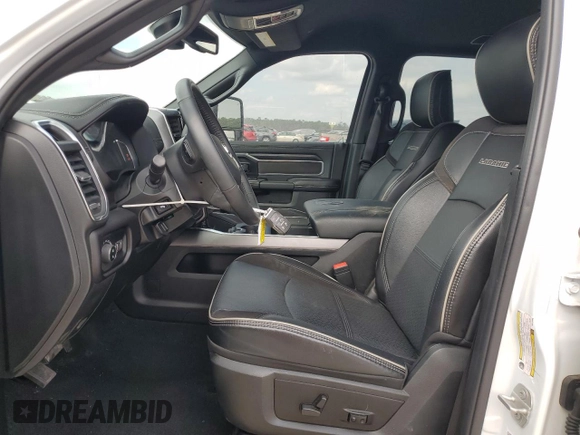 2024 Ram 3500 Laramie with VIN 3C63R3JL7RG112405, listed as a Copart auction lot 44067745 with 10,058 mi miles and Salvage Title. Bid and sale history available at carsss.com. Image 7.