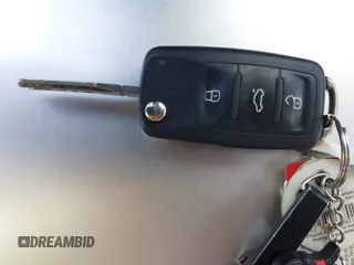 2014 Volkswagen Jetta SE z VIN 3VWD17AJ2EM201544, wystawiony jako IAAI lot #42190501 z przebiegiem 160 137 mil mil oraz . Historia ofert i sprzedaży dostępna na DreamBid. Obrazek 11.