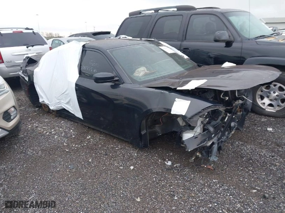 2015 Dodge Charger SE with VIN 2C3CDXBG9FH776852, listed as a IAAI auction lot 41841472 with 1 miles. Bid and sale history available at carsss.com. Image 1.