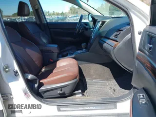 2014 Subaru Outback 2.5i Limited with VIN 4S4BRBPC9E3255693, listed as a IAAI auction lot 42134200 with 262,009 mi miles. Bid and sale history available at carsss.com. Image 5.