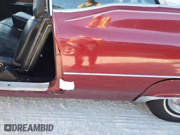 1969 Cadillac DeVille z VIN F9206444, wystawiony jako Copart lot #77397244 z przebiegiem 5 217 mil mil oraz Szkoda całkowita • Salvage title. Historia ofert i sprzedaży dostępna na DreamBid. Obrazek 12.