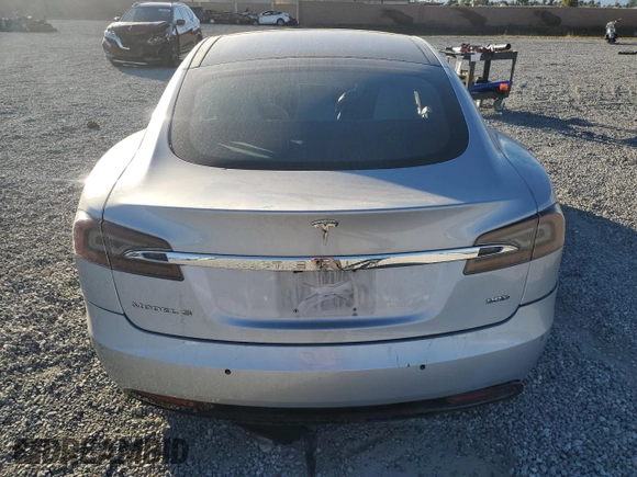 2016 Tesla Model S 90D with VIN 5YJSA1E26GF147974, listed as a Copart auction lot 82815404 with 126,609 mi miles and Salvage Title. Bid and sale history available at DreamBid. Image 6.