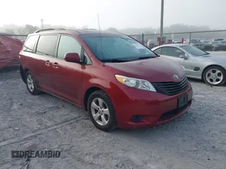 2013 Toyota Sienna LE AAS with VIN 5TDKK3DC1DS368585, listed as a IAAI auction lot 42070311 with 181,408 mi miles. Bid and sale history available at carsss.com. Image 1.