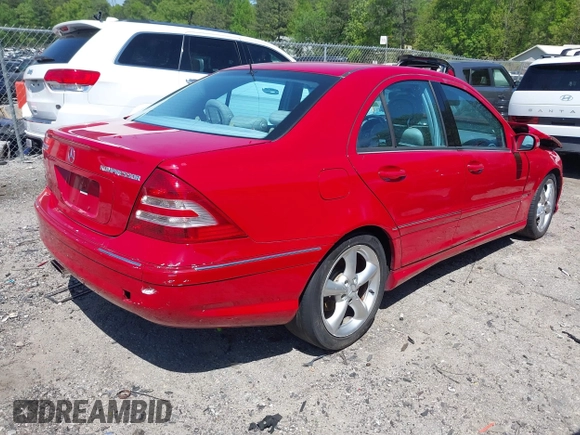 2005 Mercedes-Benz C 230 Kompressor z VIN WDBRF40J55F678252, wystawiony jako IAAI lot #42028395 z przebiegiem 208 901 mil mil oraz . Historia ofert i sprzedaży dostępna na DreamBid. Obrazek 4.