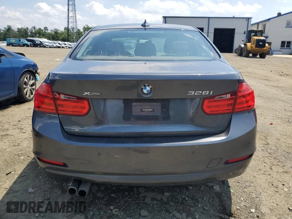 2015 BMW 3 Series 328i xDrive z VIN WBA3B5C55FF961904, wystawiony jako Copart lot #64082185 z przebiegiem 138 006 mil mil oraz Czysty tytuł • Clean title. Historia ofert i sprzedaży dostępna na DreamBid. Obrazek 6.