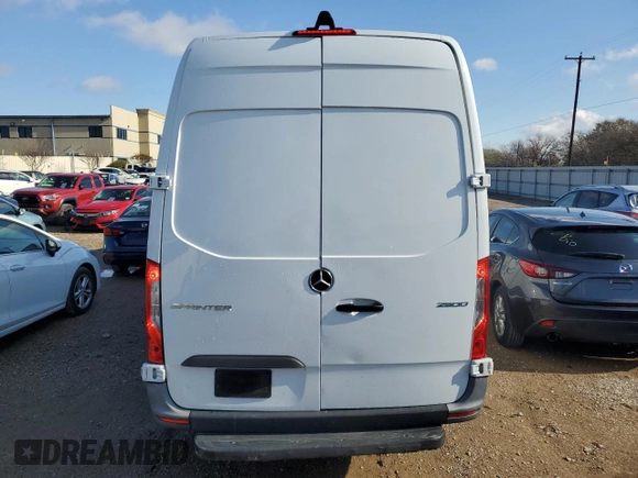 2022 Mercedes-Benz Sprinter Cargo with VIN W1Y40CHY0NT101988, listed as a Copart auction lot 84688584 with 71,888 mi miles and Salvage Title. Bid and sale history available at carsss.com. Image 6.