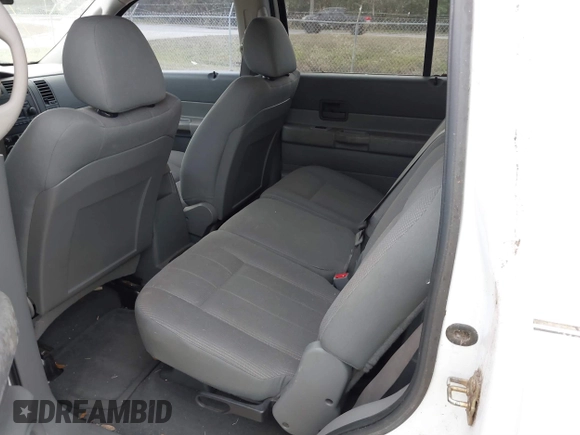 2005 Dodge Durango SXT with VIN 1D4HD38N45F506298, listed as a IAAI auction lot 41198077 with 119,391 mi miles and . Bid and sale history available at DreamBid. Image 8.