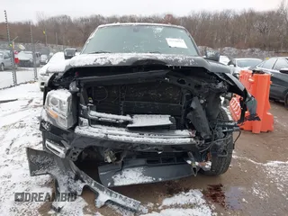 2016 Ford Expedition Limited z VIN 1FMJU2AT3GEF37984, wystawiony jako IAAI lot #41136923 z przebiegiem 142 018 mil mil oraz . Historia ofert i sprzedaży dostępna na DreamBid. Obrazek 11.