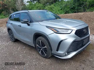 2021 Toyota Highlander XSE with VIN 5TDLZRBH0MS060597, listed as a IAAI auction lot 42261386 with 126,086 mi miles and . Bid and sale history available at DreamBid. Image 1.