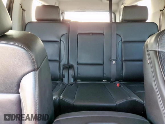 2016 Chevrolet Suburban LT z VIN 1GNSKHKC5GR217078, wystawiony jako Copart lot #61842825 z przebiegiem 221 198 mil mil oraz Czysty tytuł • Clean title. Historia ofert i sprzedaży dostępna na DreamBid. Obrazek 10.