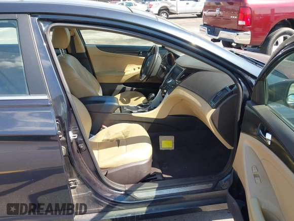 2013 Hyundai Sonata Limited with VIN 5NPEC4AC6DH541950, listed as a IAAI auction lot 41805171 with 162,706 mi miles and . Bid and sale history available at carsss.com. Image 5.