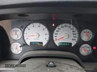 2005 Dodge 1500 SLT with VIN 1D7HU16NX5J626114, listed as a IAAI auction lot 41525885 with 121,885 mi miles and . Bid and sale history available at DreamBid. Image 7.