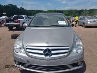 2008 Mercedes-Benz R 3.5L with VIN 4JGCB65E38A073203, listed as a IAAI auction lot 41711544 with 184,210 mi miles and . Bid and sale history available at DreamBid. Image 6.