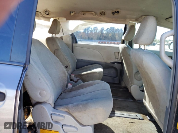 2011 Toyota Sienna with VIN 5TDZK3DC8BS120314, listed as a Copart auction lot 81939964 with 162,385 mi miles and Salvage Title. Bid and sale history available at carsss.com. Image 12.
