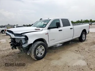 2021 Ram 2500 Tradesman z VIN 3C6UR4HJ7MG674067, wystawiony jako Copart lot #63092145 z przebiegiem 54 009 mil mil oraz Szkoda całkowita • Salvage title. Historia ofert i sprzedaży dostępna na DreamBid. Obrazek 1.